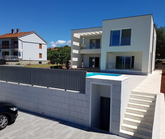 Gradnja obiteljske kuće - TRADEING