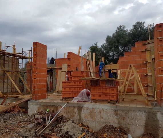 Gradnja obiteljske kuće - TRADEING