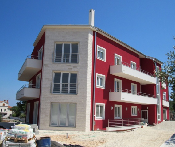 Stambeno poslovna građevina - KARIZMA NOVA